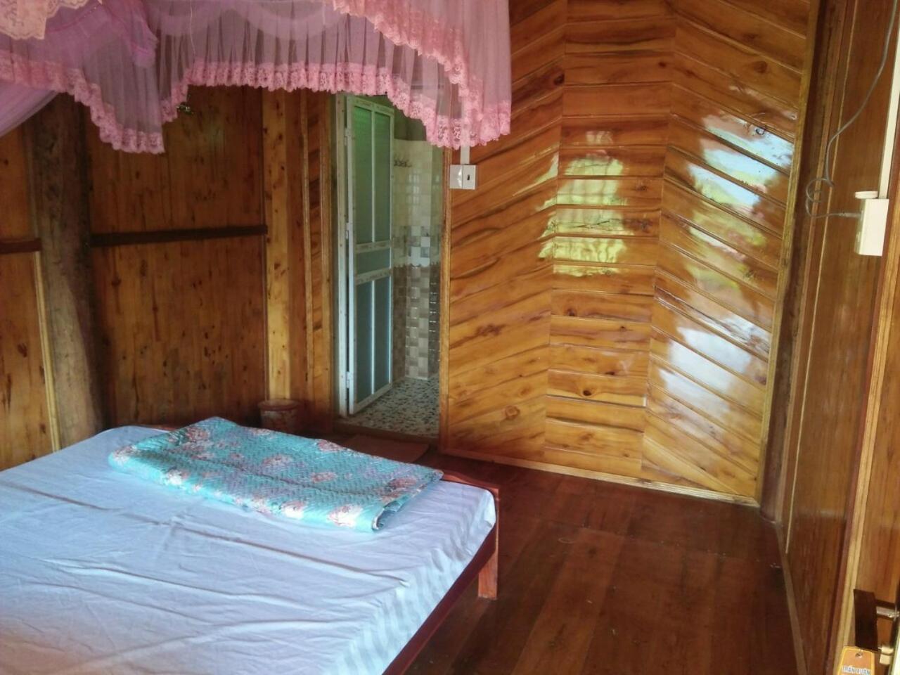 Tran Xuan Homestay Ba Be Village Zimmer foto